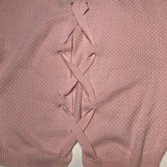 Pink sweater - Picture 2 of 4